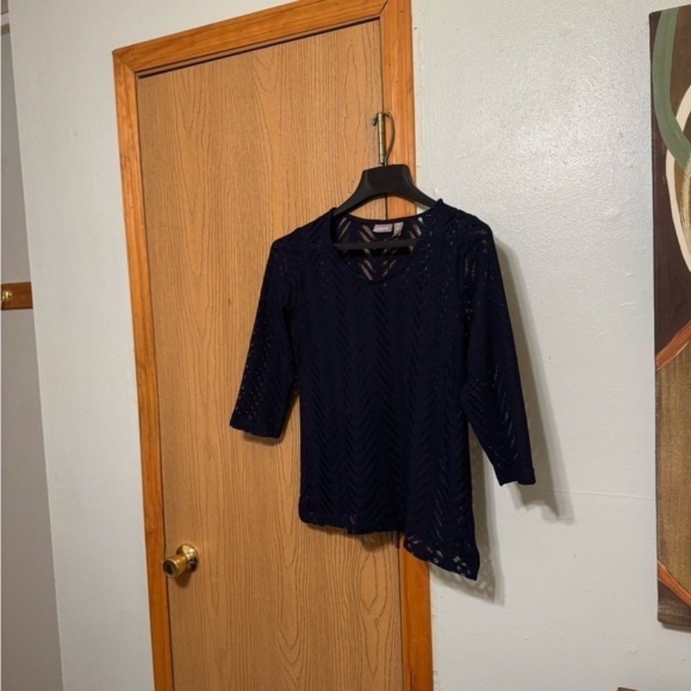 Chico's Size 1 (Medium) Purple Open-Knit 3/4 Sleeve Scoop Neck Knit Top - EUC